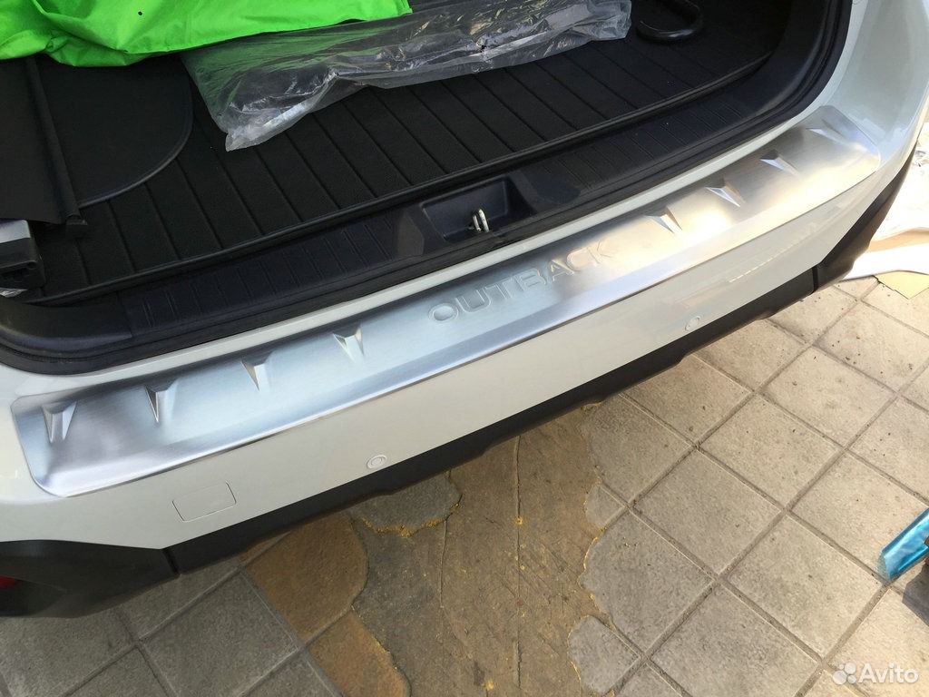 Накладка на бампер (внешняя) Subaru Outback (2015)