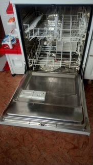 Продам посудомоечную машину на запчасти