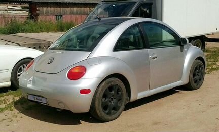 Volkswagen Beetle 2.0 МТ, 2001, хетчбэк, битый