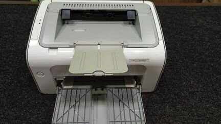 Продается лазерный принтер HP P1102