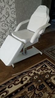 Косметологическое кресло