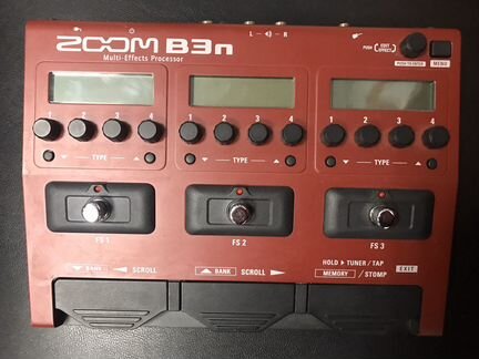 Процессор эффектов для бас-гитары Zoom B3n