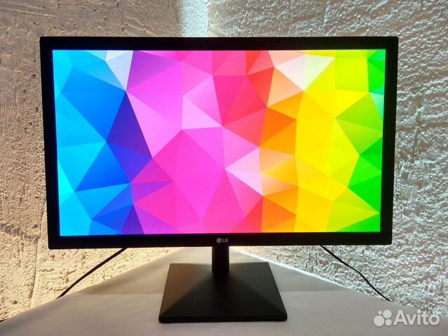 Монитор LG: 22