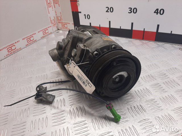 Компрессор кондиционера Volkswagen Passat B5 2.3