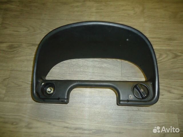 3110-5325270 Накладка панели приборов волга 31105