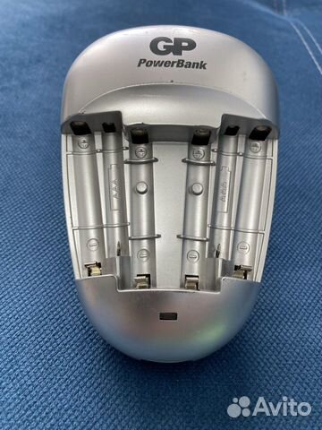 Зарядное устройство GP PowerBank Quick3