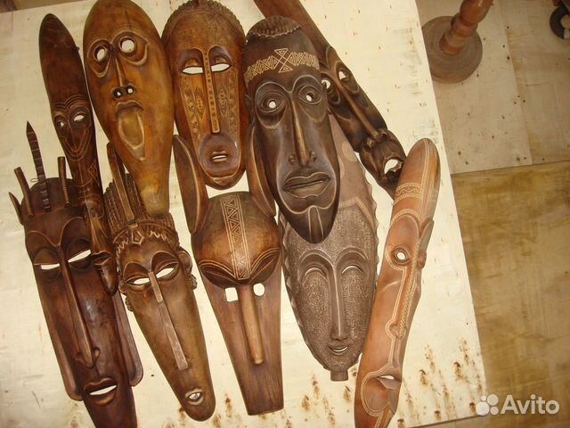 Маска деревянная