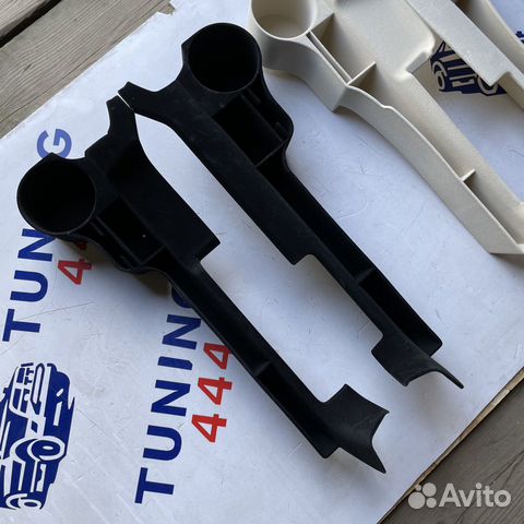 Подстаканник Toyota Land Cruiser 200