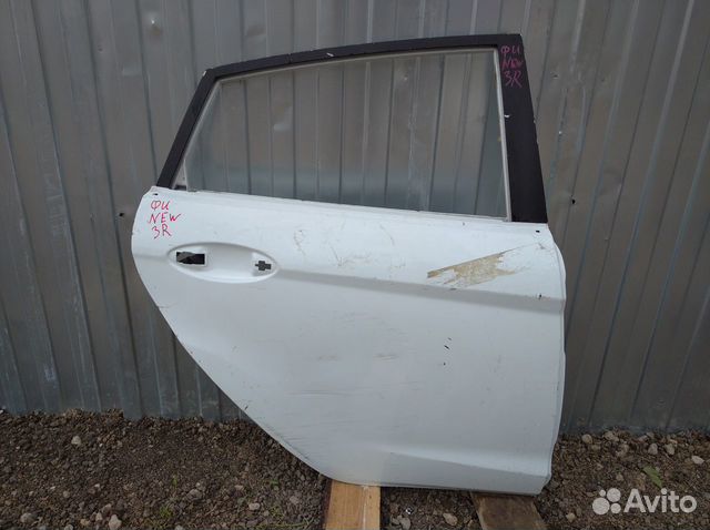 Дверь правая задняя Ford Fiesta 6 2008-2019