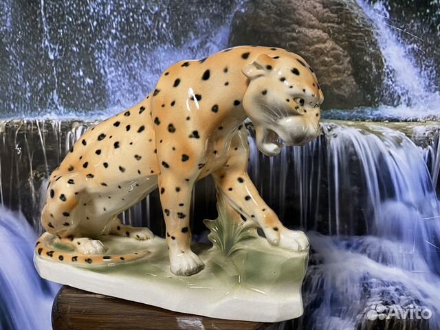 Статуэтка Леопард
