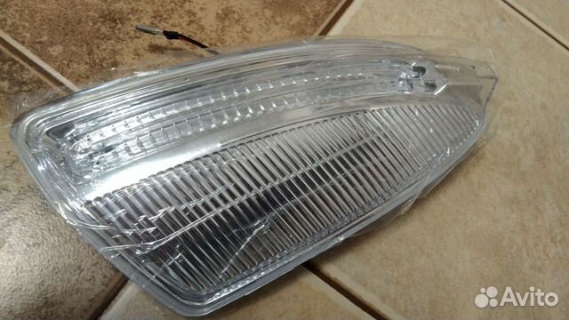 Повторитель поворота в зеркало Мерседес