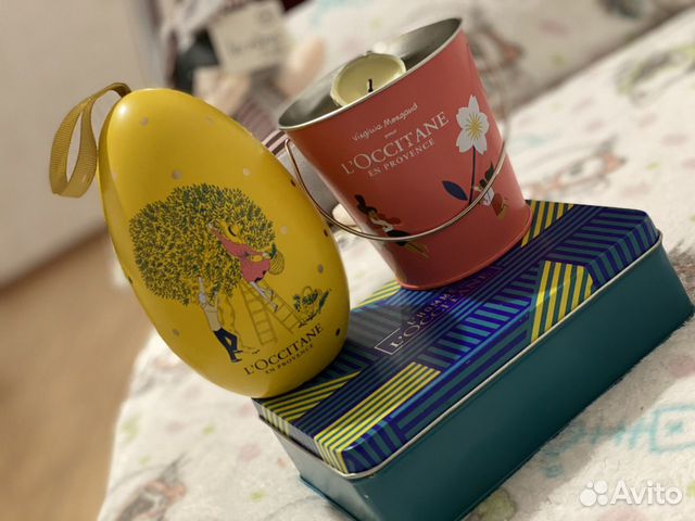 Подарочная коробка