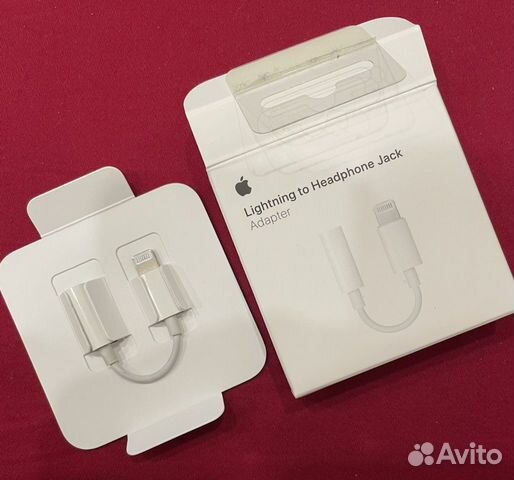 Адаптер Apple lightning to Headphone Jack