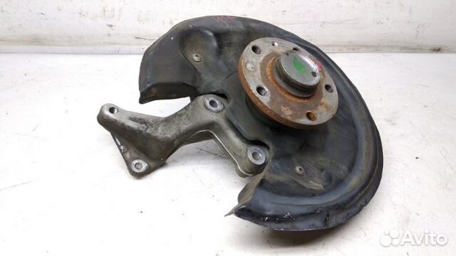 Кулак поворотный задний правый Volkswagen Passat