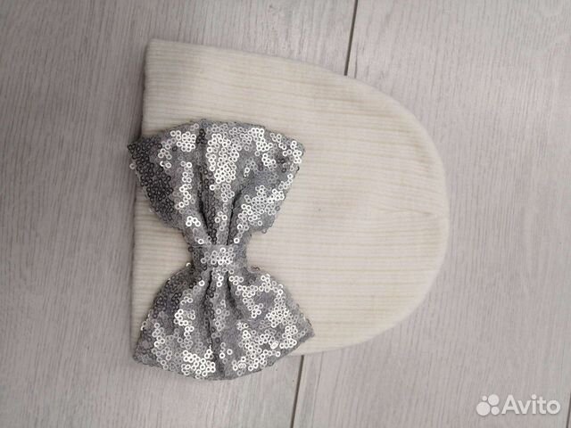 Шапка весна-осень для девочки.Цвет белый и розовый