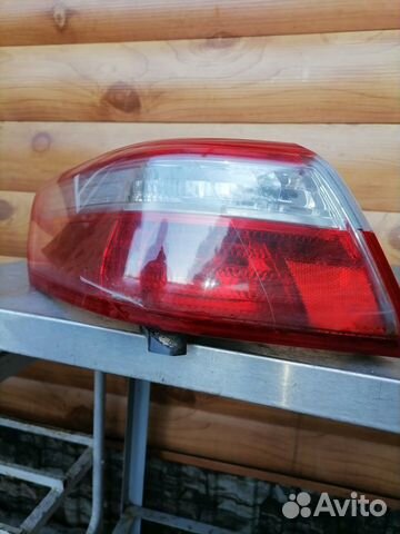 Фонарь задний левый toyota camry 40