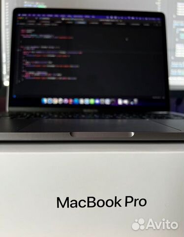 Macbook Pro 13 2020, I7, 16 GB, 512 GB