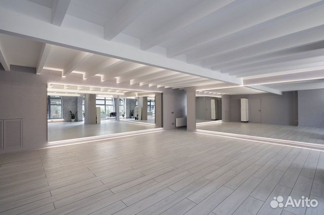 Зал для танцев, растяжки, спорта