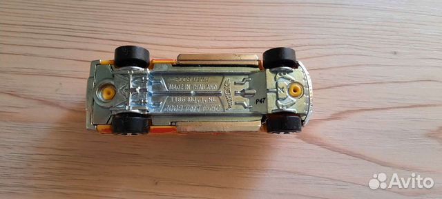 Машинка в масштабе 1/64 'ford F-150