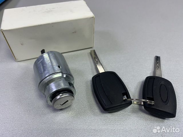 Личинки замка капота ford focus 2