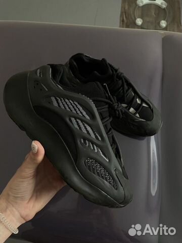 Кроссовки Adidas Yeezy boost 700 v3 38 размер
