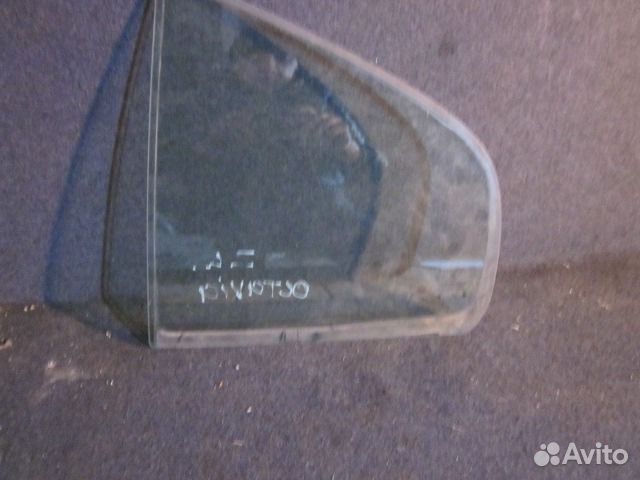 Стекло задней левой двери Шкода Октавия тур