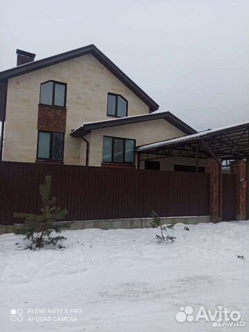 

Дом 200 м² на участке 10 сот.