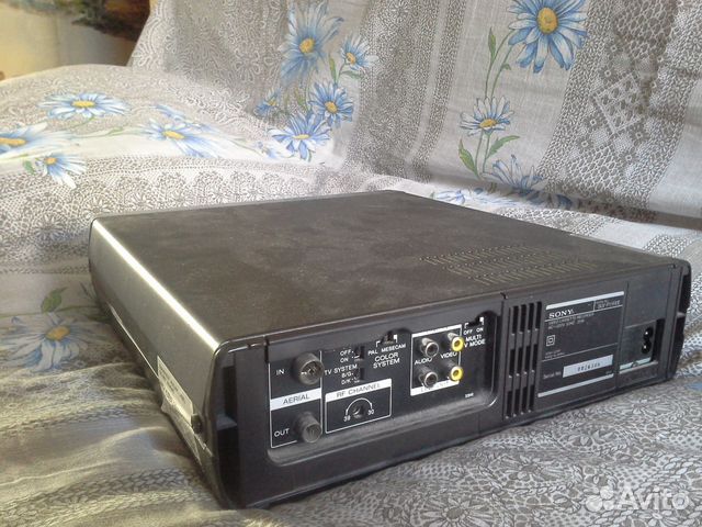 Видеомагнитофон Sony SLV-P116