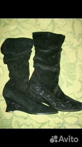 Новые демисезонные сапоги на танкетке Новые демисезонные сапоги на танкетке