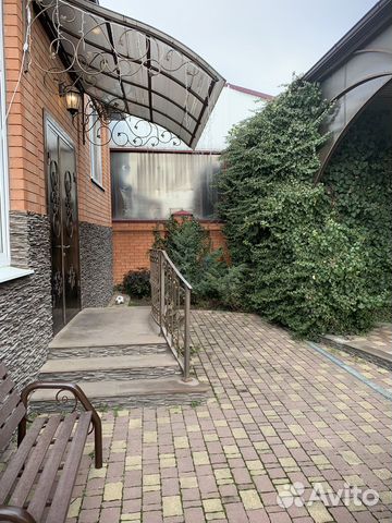 

Дом 250 м² на участке 5 сот.
