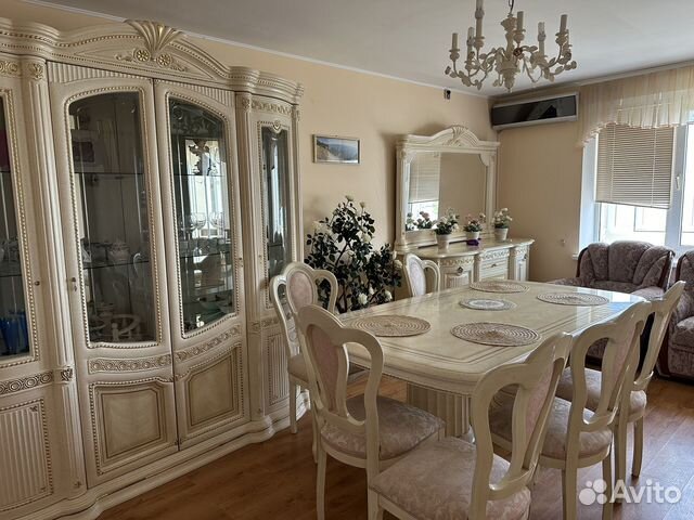 

3-к. квартира, 100 м², 5/6 эт.