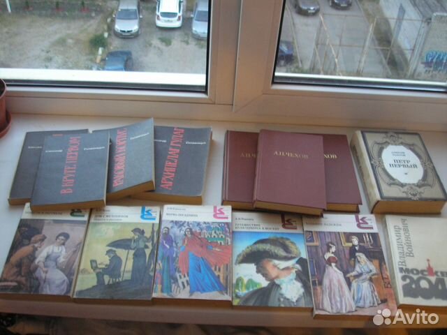 Купил книги на 500 рублей. Книжка за 100 рублей фото.