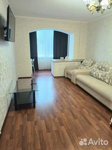 

1-к. квартира, 42 м², 4/5 эт.