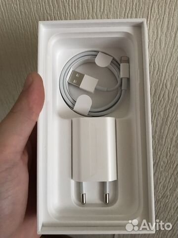 Оригинальный кабель Lightning на iPhone 5 - X