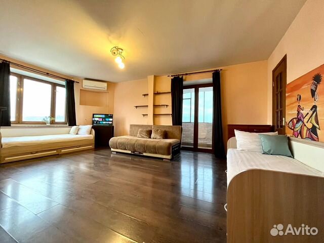 

Квартира-студия, 50 м², 3 кровати