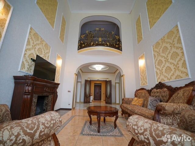 

10-к. и более коттедж, 540 м²