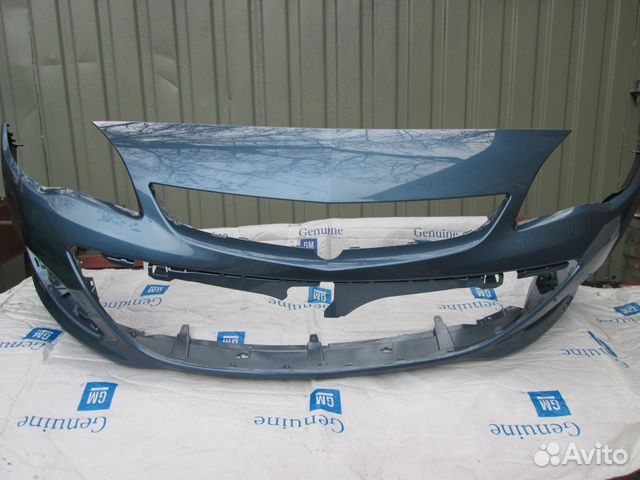 Opel Astra J бампер передний цвет синий