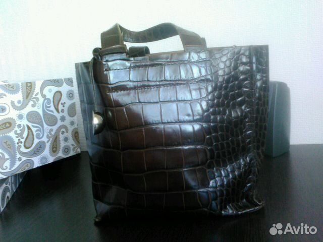 Сумка женская из натуральной кожи Furla Сумка женская из натуральной кожи Furla