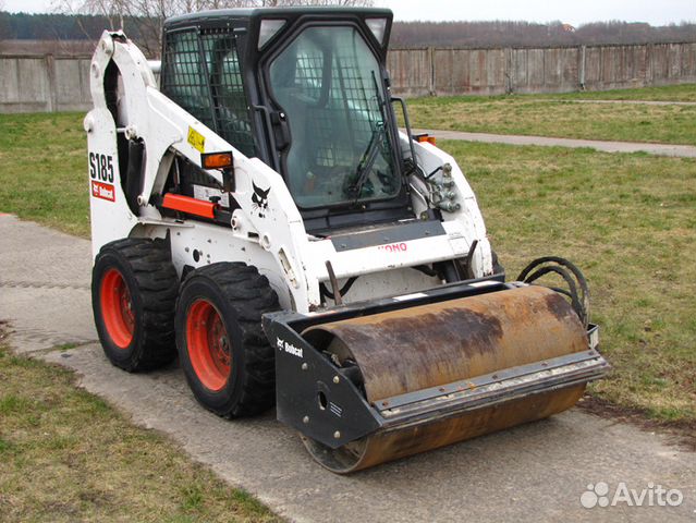 Стекло переднее для Bobcat S175 Стекло переднее для Bobcat S175