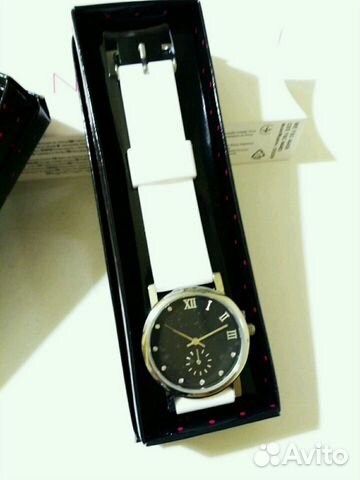 Белые Часы женские кварцевые Avon Эйвон