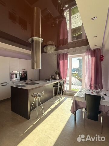 

4-к. коттедж, 256 м²