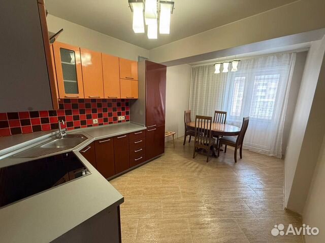 

3-к. квартира, 90 м², 4 кровати