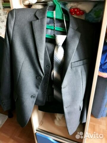 Костюм тройка