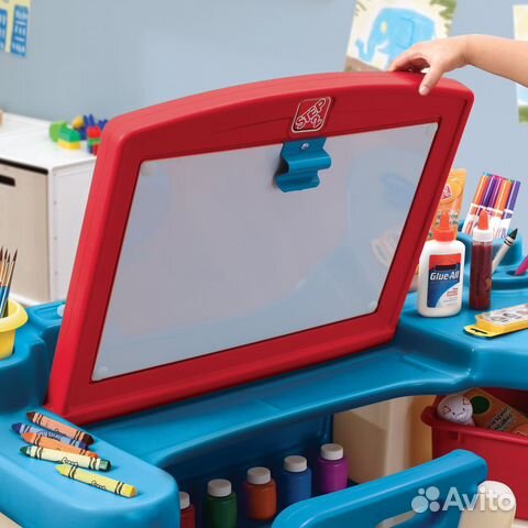 Стол для детской Step2 Studio Art Desk