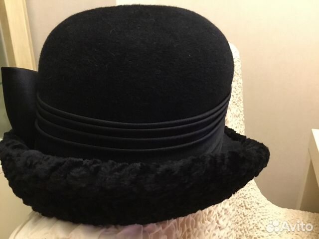 Велюровая шляпа (женская)
