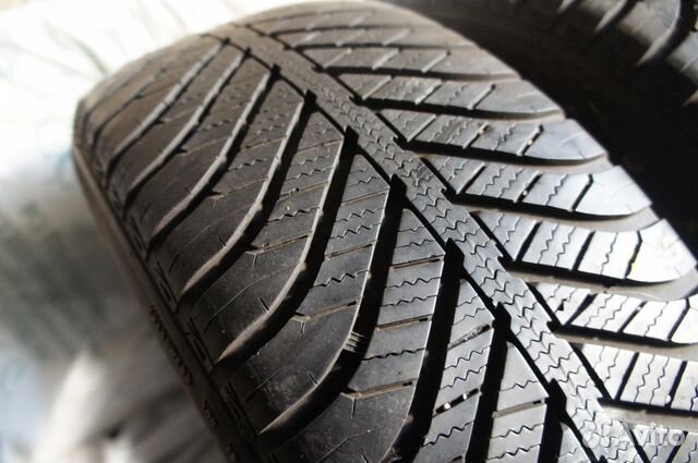 Зимние шины бу R16 215/60/16 Goodyear Vector пара