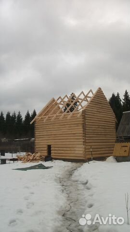 Сруб в лапу 8x6, фронтоны рубленые, крыша двускатн