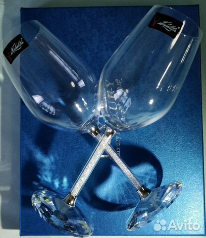89510016261 Подарочные бокалы для вина с кристаллами в ножке
