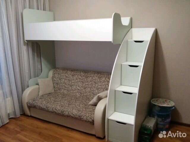 Кровать двухьярусная чердак