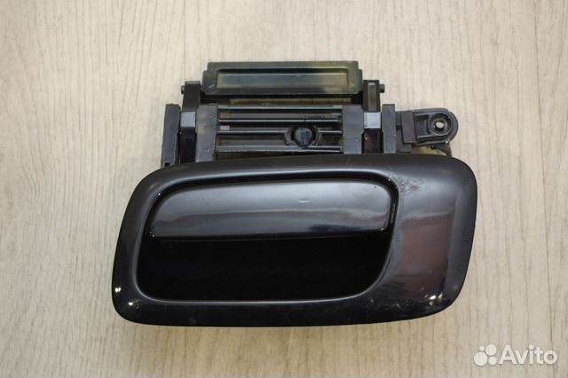 Ручка левой двери дляOpel Astra H 2004 Ручка левой двери дляOpel Astra H 2004